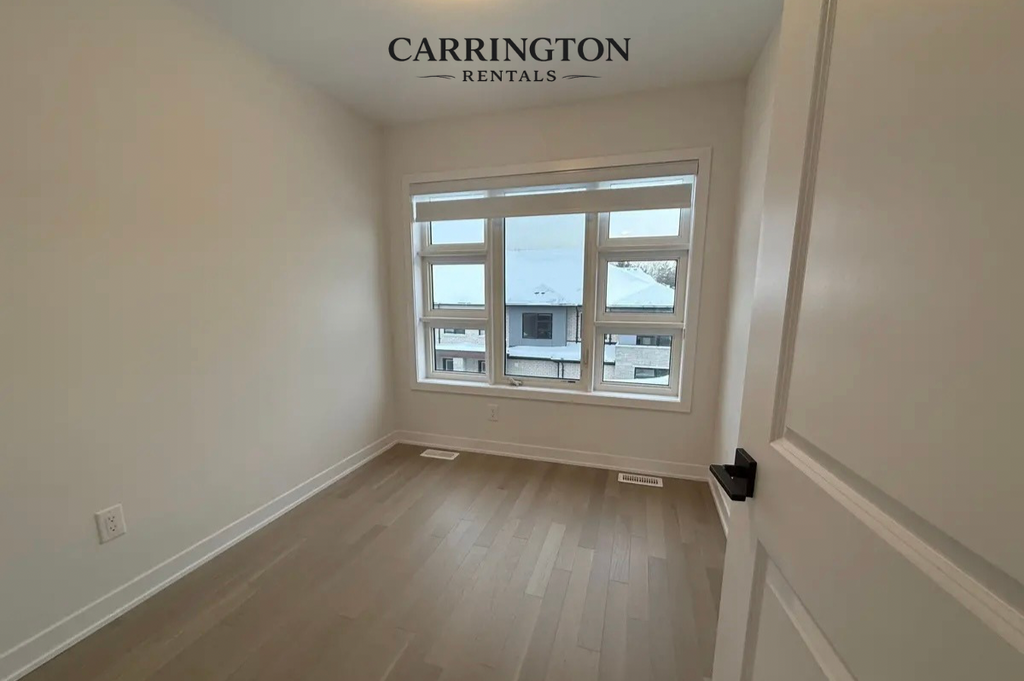Modern Luxury Townhome for Lease in Unionville | 3 Bed • 3 Bath