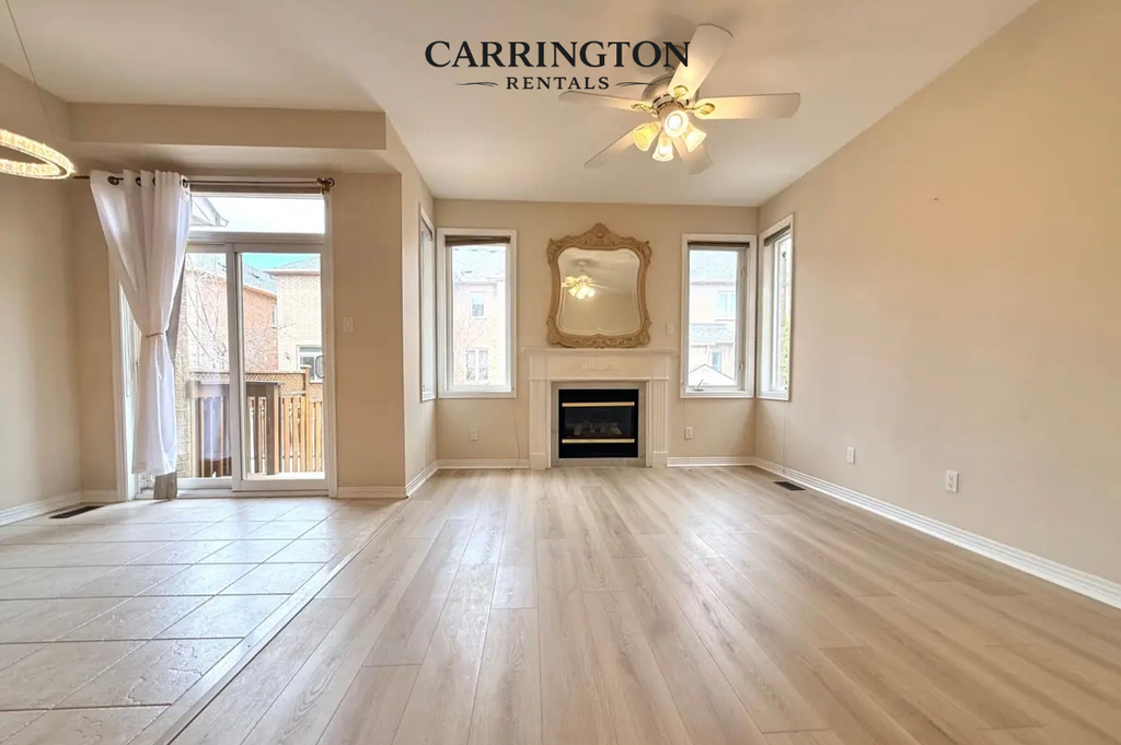 Elegant Townhouse for Lease in Cachet | 3+1 Bed • 4 Bath