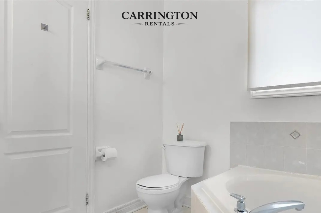 Elegant Detached Home for Lease in Markham | 4 Bed • 3 Bath