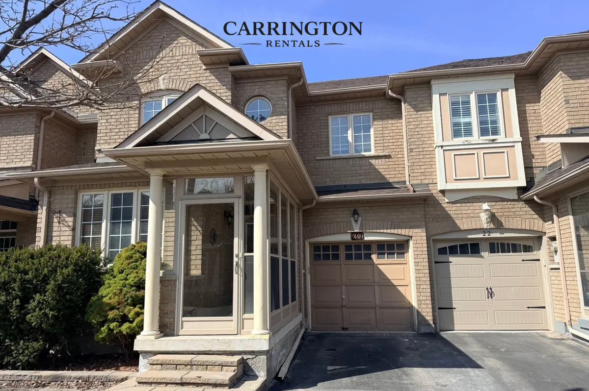 Elegant Townhouse for Lease in Cachet | 3+1 Bed • 4 Bath