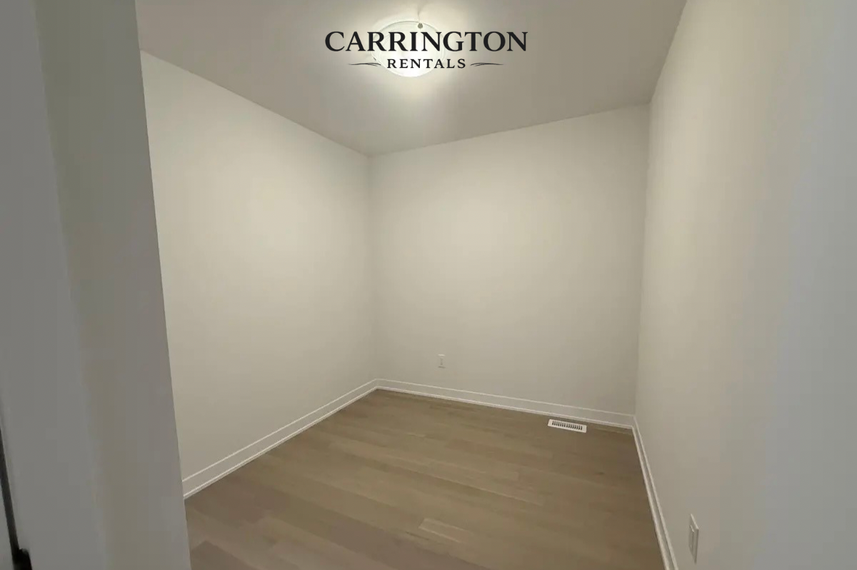 Modern Luxury Townhome for Lease in Unionville | 3 Bed • 3 Bath