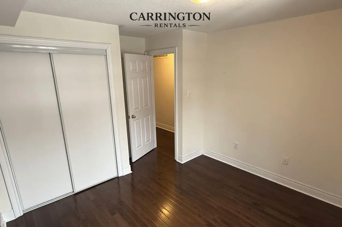 Elegant Townhome for Lease in Unionville | 3 Bed • 4 Bath