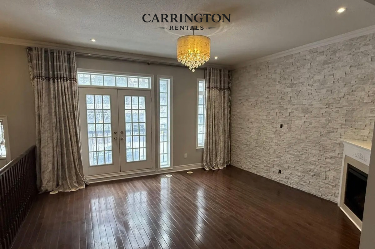 Elegant Townhome for Lease in Unionville | 3 Bed • 4 Bath