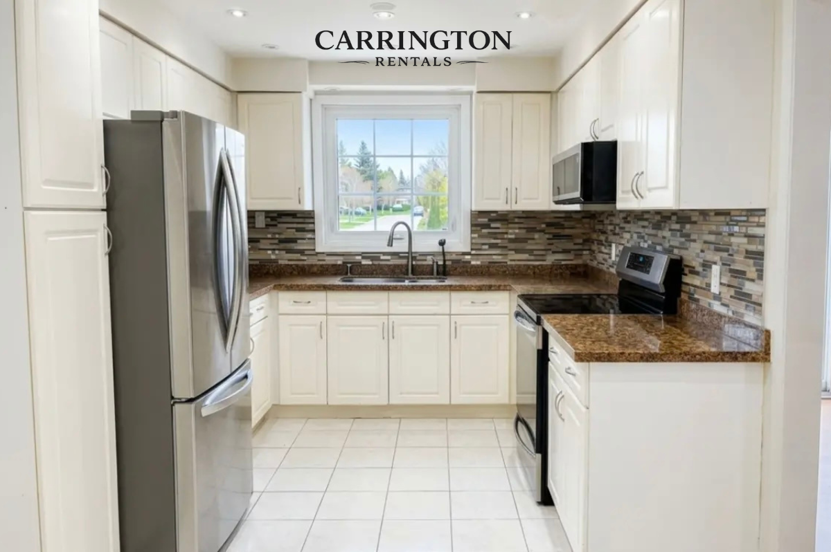 Elegant Detached Residence for Lease in Danforth Village–East York | 4+2 Bed • 4 Bath