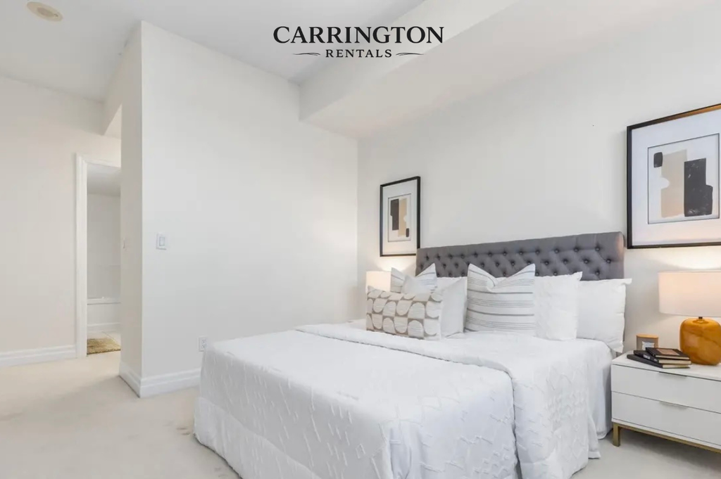 Elegant Condo Apartment for Lease in Unionville, Markham | 3 Bed • 2 Bath