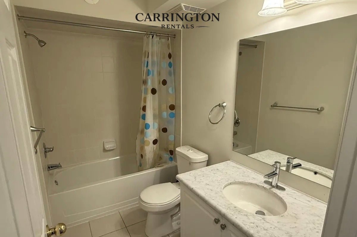 Elegant Townhome for Lease in Unionville | 3 Bed • 4 Bath