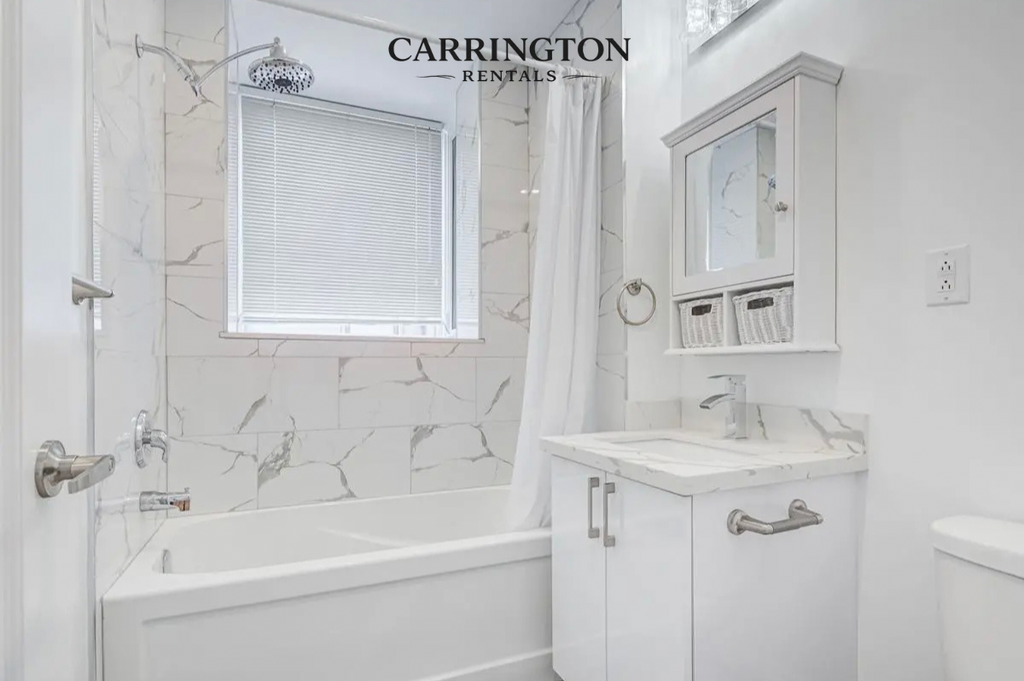Elegant Detached Residence for Lease in Chaplin Estates | 4 Bed • 3 Bath
