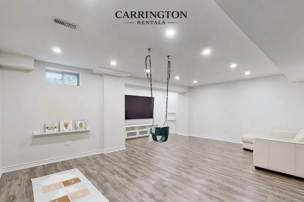 Elegant Townhouse for Lease in Markham | 3 Bed • 4 Bath
